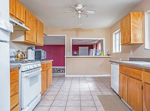 5th image of 1118 Carmel Ct