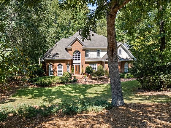 2nd image of 233 Asheton Ln