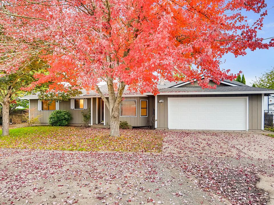 1st image of 2989 SE Brookwood Ave
