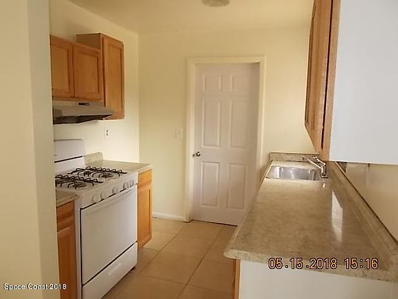 2nd image of 990 Allendale St