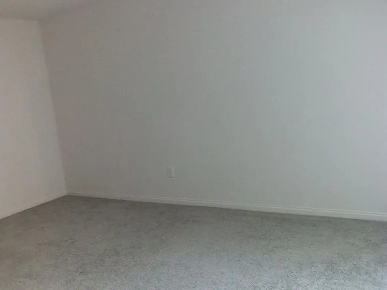 2866 Coral Cascade Ct — Photo 32