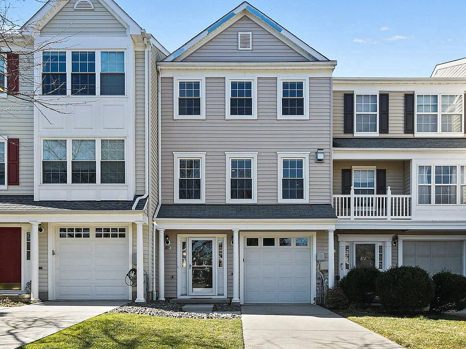 1st image of 1428 Anna Marie Ct