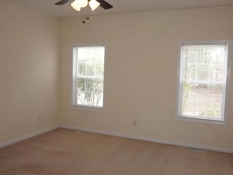 2 Ice Ct — Photo 7
