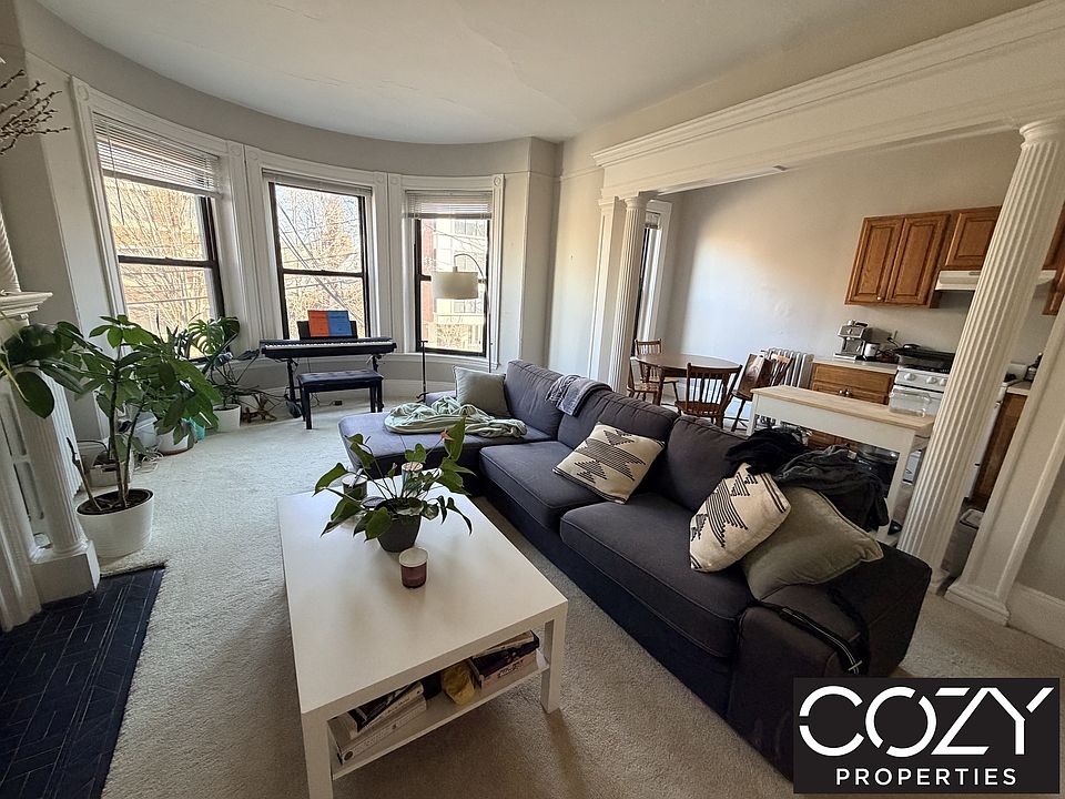 1st image of 29 Longwood Ave APT 4