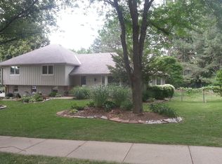 407 S 126th St, Omaha, NE 68154