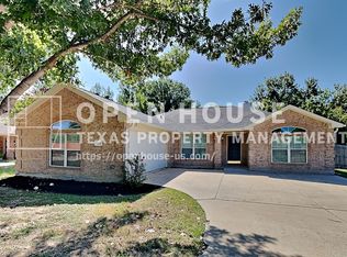 122 S Bending Oak Ln, Wylie, TX 75098