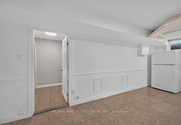59 Colin Cres #LOWER — Photo 19