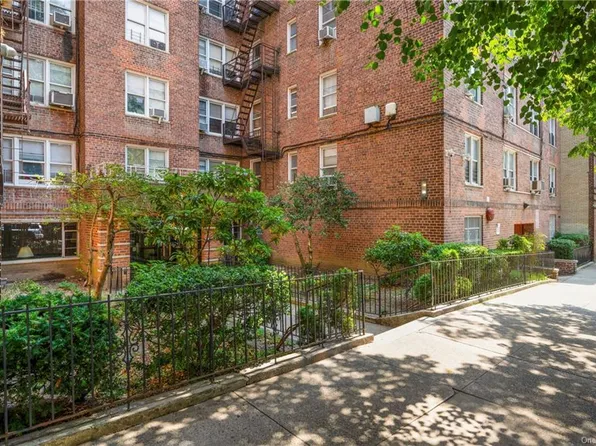 325 East 201st Street 3C image 1 of 14