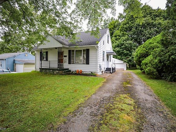 3rd image of 1191 Leonard Blvd