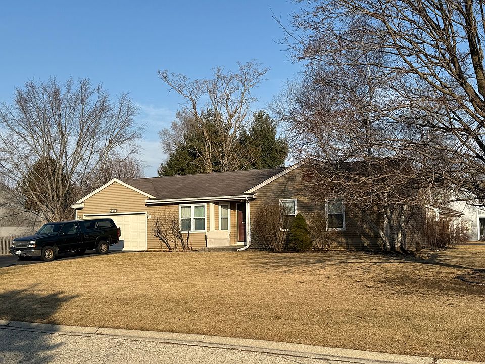2nd image of 3292 Oxford Ct