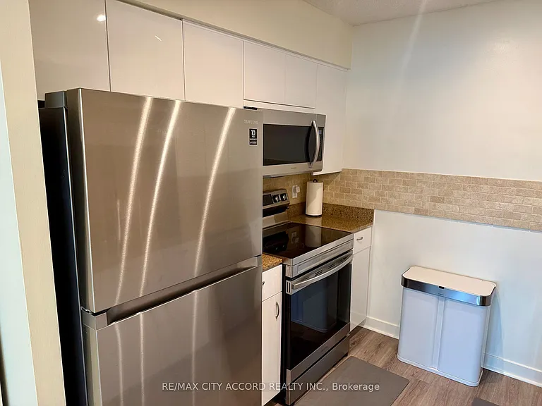 361 Front St W #2102 — Photo 13
