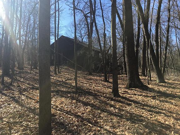 5th image of 13101 Hillcrest Dr NE