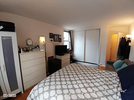 Rented by Citi Habitats | media 7