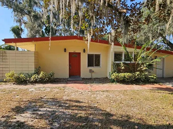 1017 Cypress St, Leesburg, FL 34748