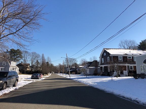 5th image of 74 Woodside Ave