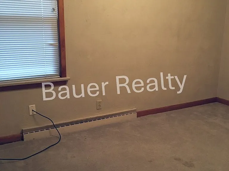 1111 Hale Ave — Photo 8