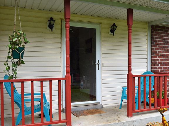 4th image of 1009 Willowbank Ct