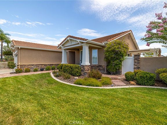 2nd image of 39396 Beringer Dr
