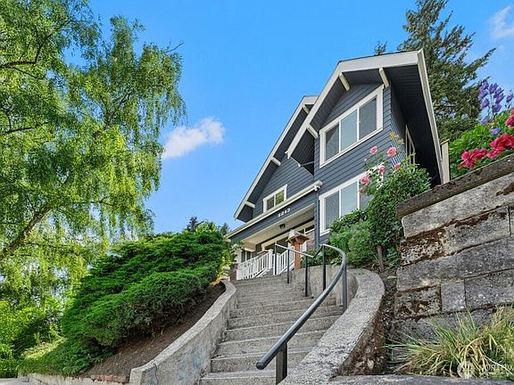 2nd image of 5243 19th Avenue NE