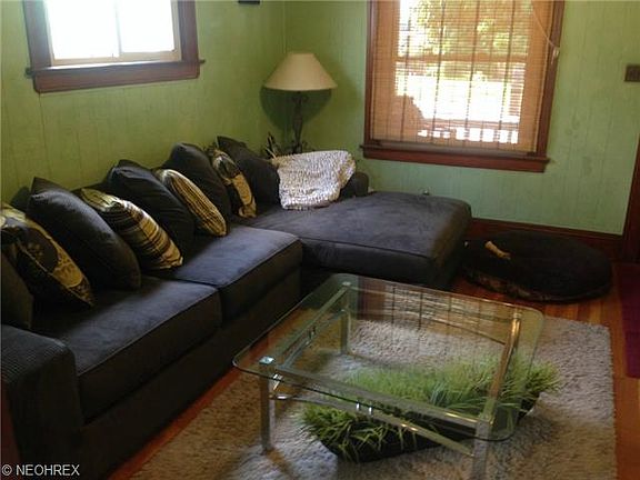 5th image of 2215 Clarence Ave