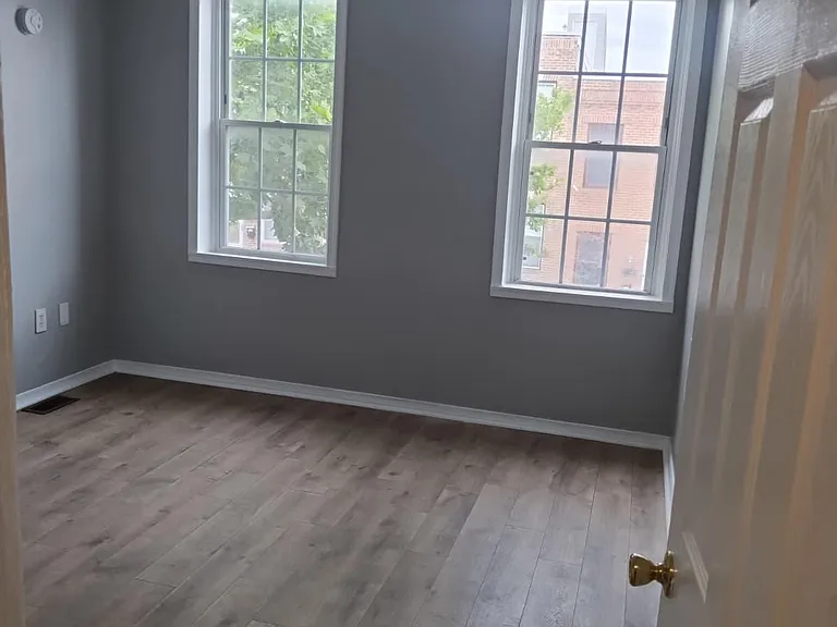 1160 Washington Blvd — Photo 13