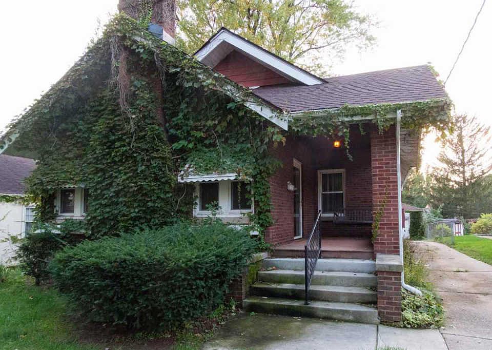 1st image of 325 Hollister Ave