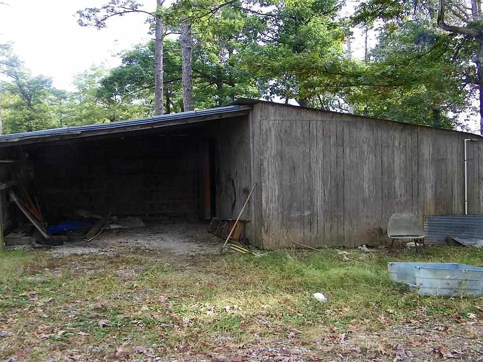 2nd image of 144 Sycamore Ln