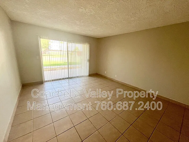 M84 - 2580 E Tahquitz Canyon Way — Photo 3