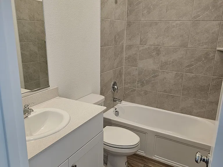 2406 Bold Venture Dr — Photo 13