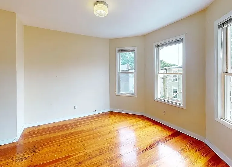 22 Boynton St #3 — Photo 5