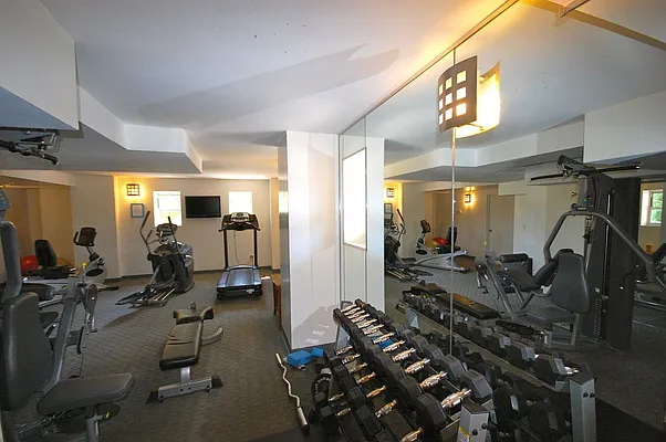 Rented by Re/Max In The City | media 9