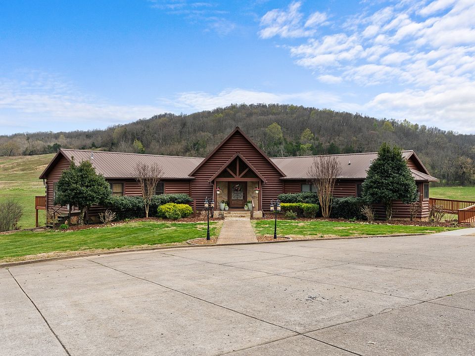 7th image of 2063 Kennedy Creek Rd