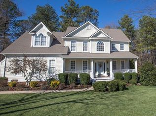15618 Moss Light Pl, Moseley, VA 23120