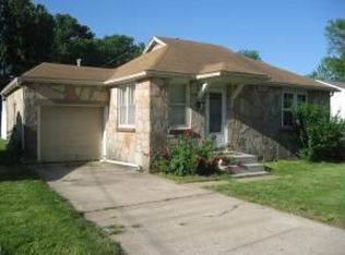 876 W Morgan St, Marshall, MO 65340