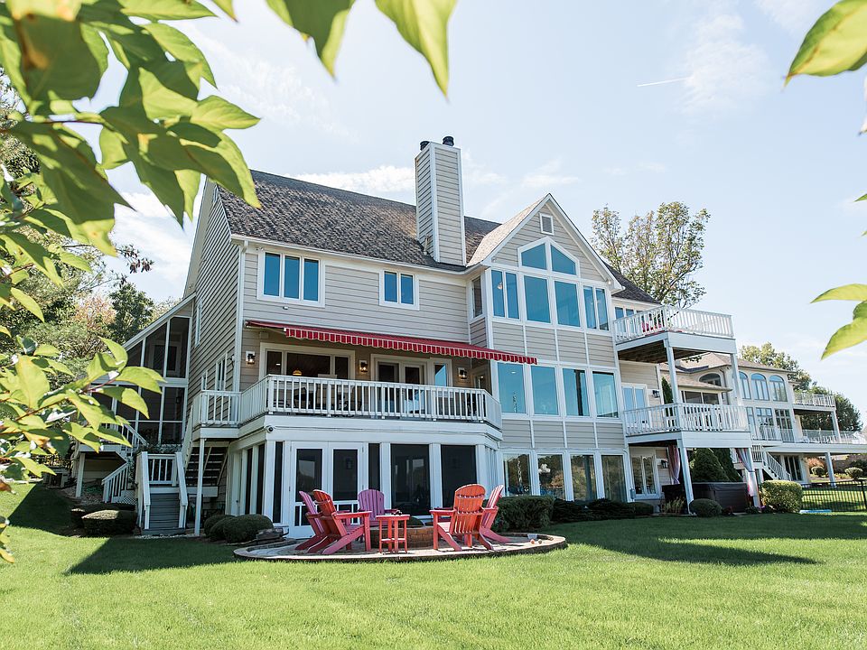 1st image of 11042 Woods Bay Ln