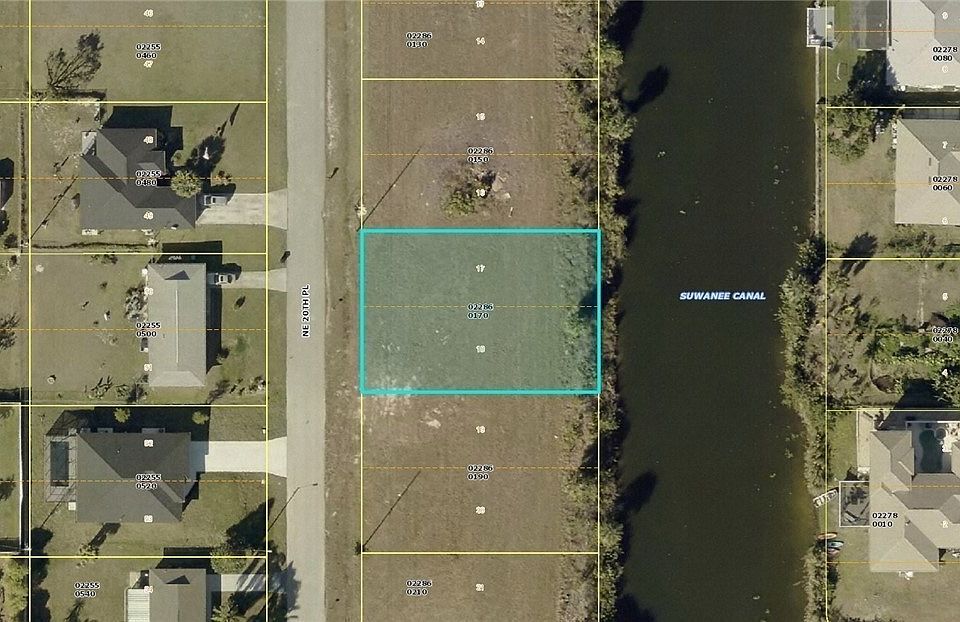 1st image of 2601 NE 20th Pl
