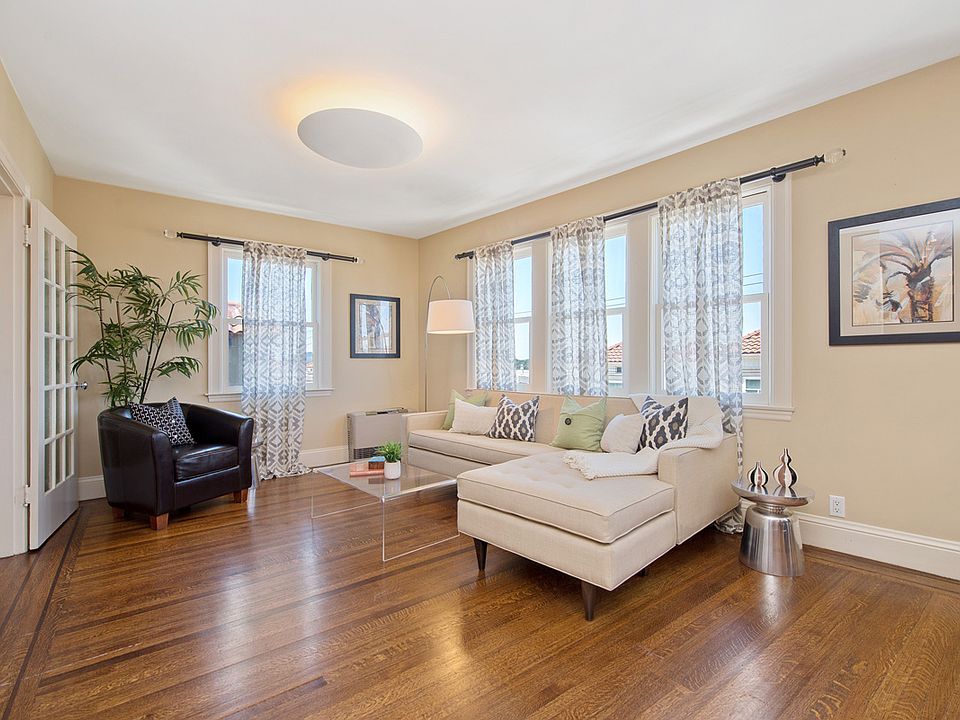 1st image of 419 Carl St