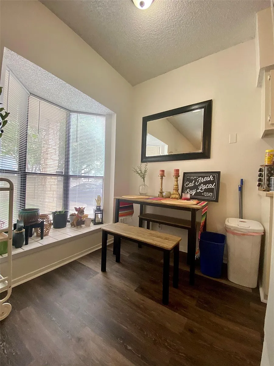 Building Photo - 2604 Salado St #102