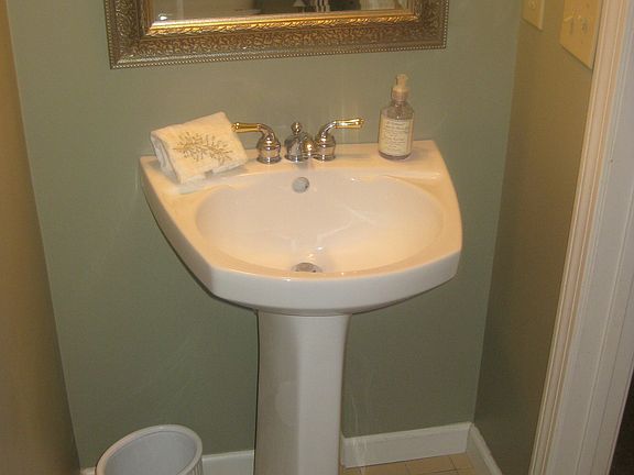 Powder room