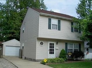 1015 Elmwood Dr, Willoughby, OH 44094