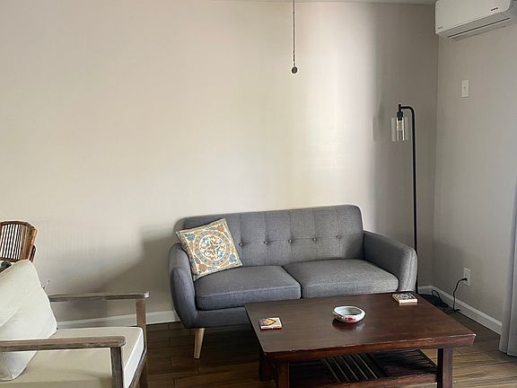 2nd image of 3675 Kelton Ave #1