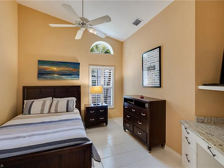 8420 Excalibur Cir #R12 — Photo 23