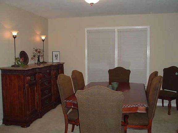 3rd image of 9841 Mirafield Ln