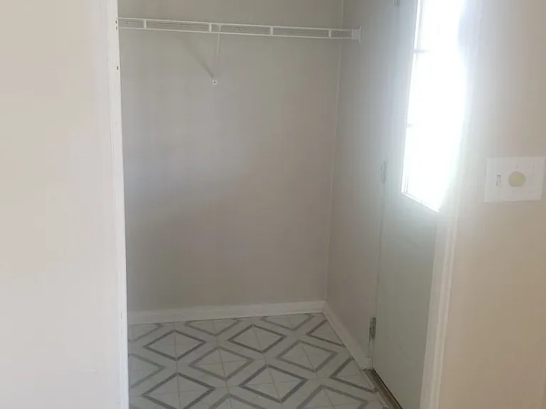 2221 Main St — Photo 26