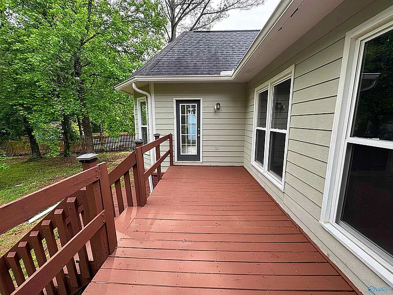 192 Rosecliff Dr — Photo 45