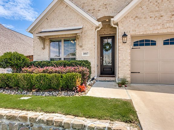 2nd image of 10517 Oates Branch Ln