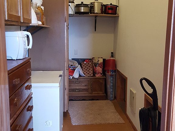 Pantry/Storage