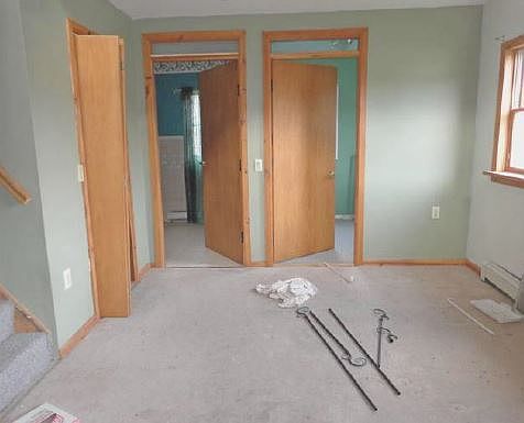 5th image of 218 E Foster St