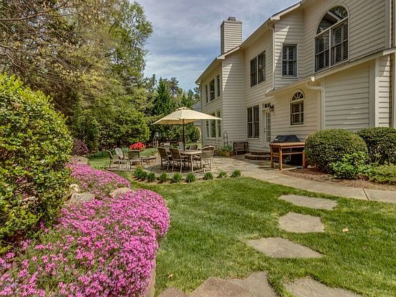 4th image of 10913 Loudoun Ln