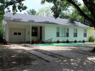 122 Gantt St, Terrell, TX 75160